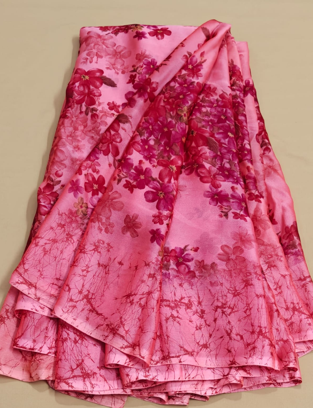 Elegant Pink Floral Printed Soft Saree with Abstract Stripes